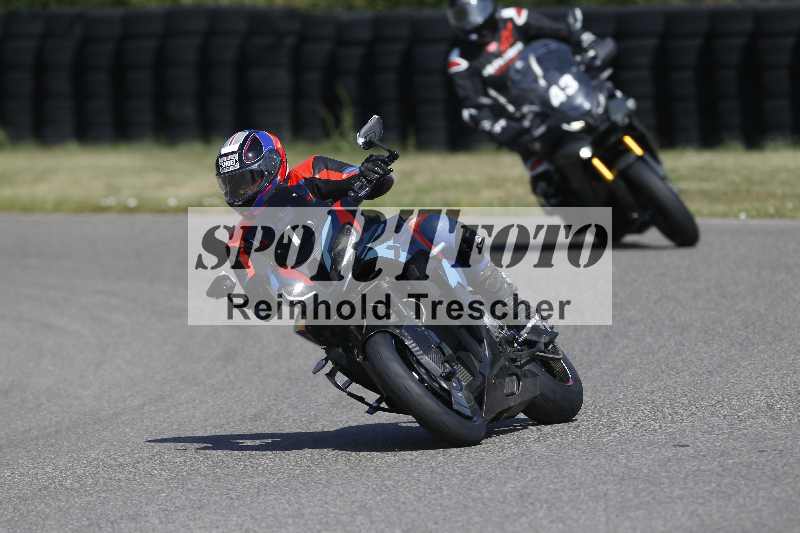 /21 17.06.2026  Ducati Schweiz Track Warmup ADR/Gruppe blau/1